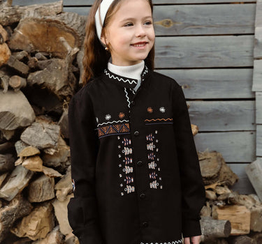 White embroidered shirt with collar "Tree of Life"