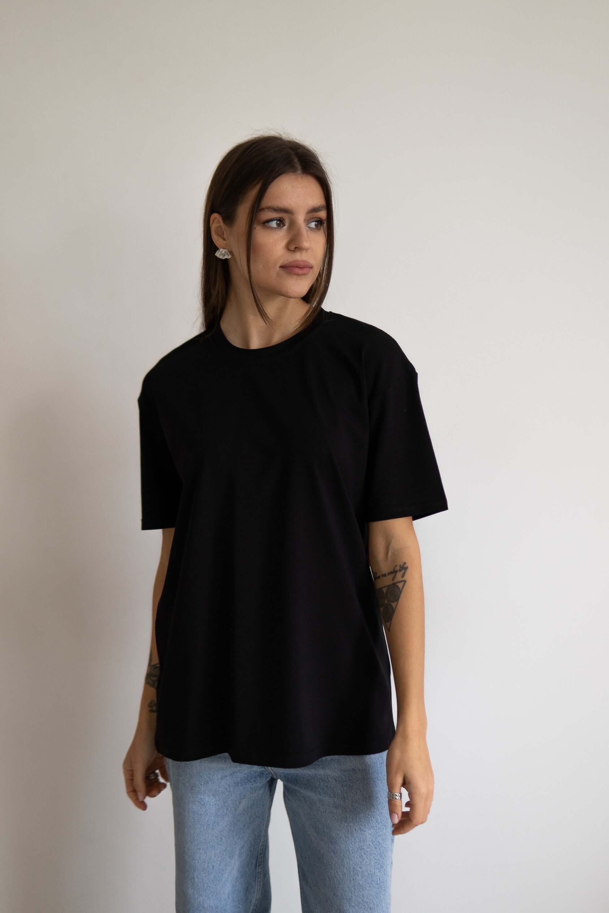 Футболка жіноча оверсайз чорна | Hrushenka